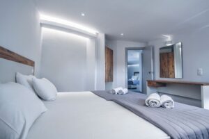 islandkavos superior room 01 1024x682